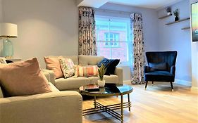 Escape 2 Unwind, Minster Retreat - Sleeps 5